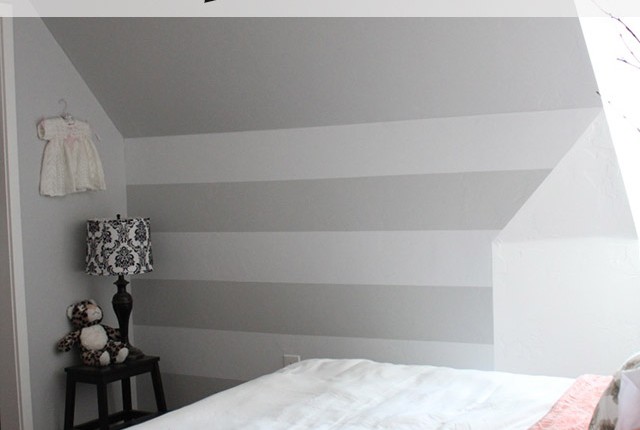 How to make a vinyl Striped Wall | Mabey She Made It