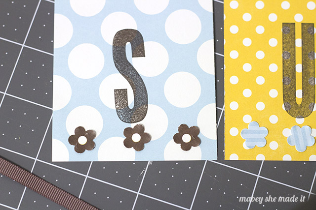 Using basic paper crafting tools, make this simple summer bunting in 20 minutes or less!