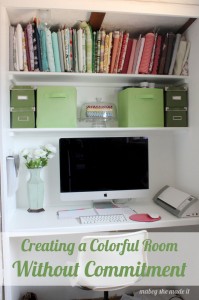 Creating a Colorful Room Without Commitment | Mabey She Made It | #decorating #homedecor #yahoodiy