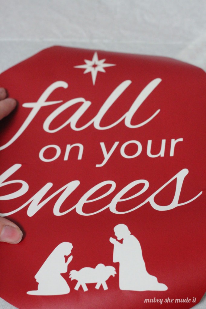 Fall On Your Knees Etched Glass | Mabey She Made It | #Christmas #christmasdecor #etchedglass