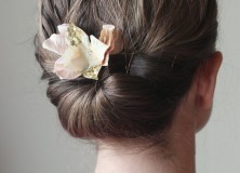 Glamorous Flower Comb